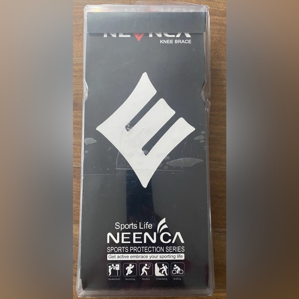 New ! NEENCA Knee Brace
Brand New Knee Brace gray & Black